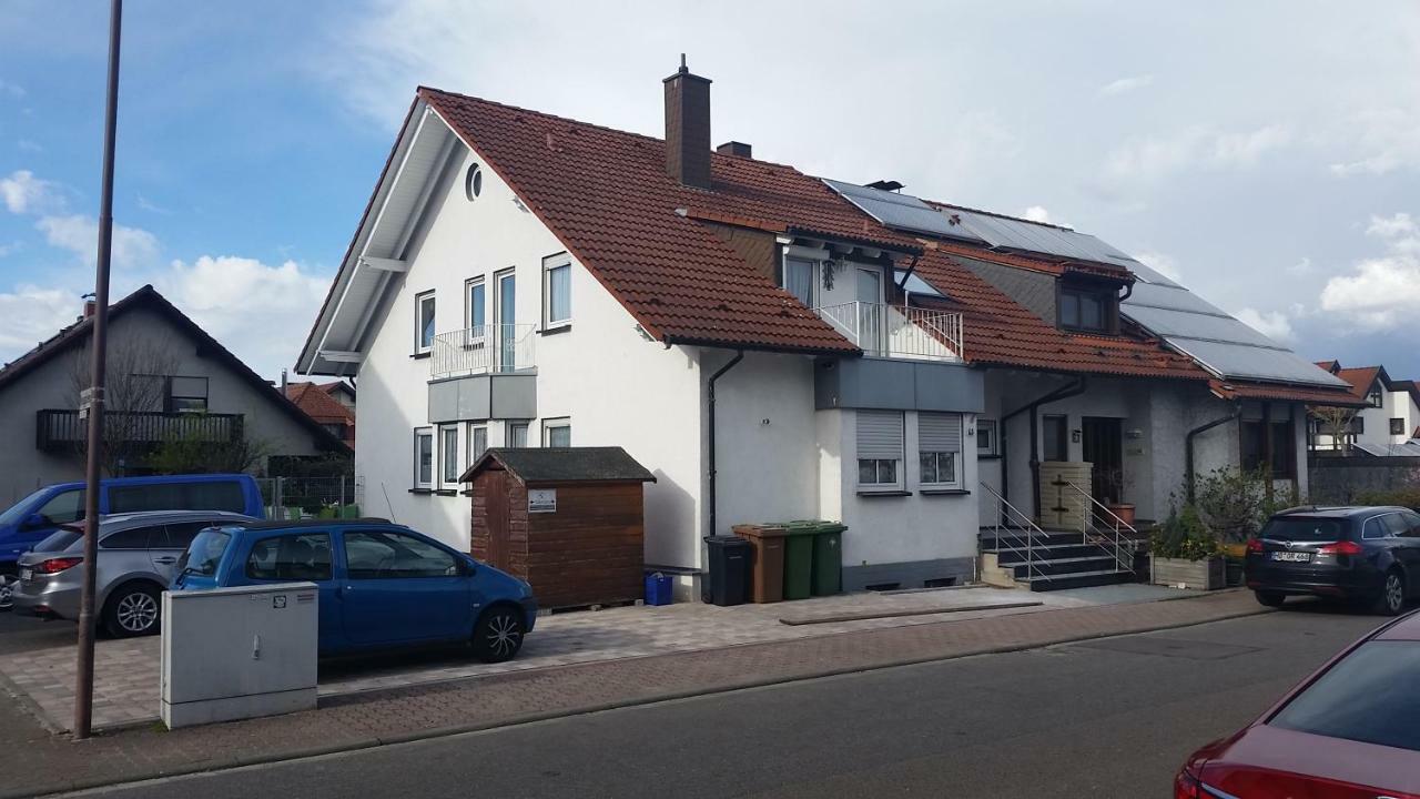 Ferienwohnung Sandra Хокенхайм Екстериор снимка